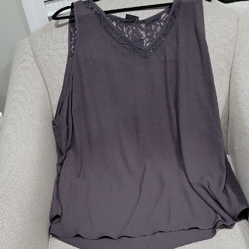 NWT - Torrid Gray Sleeveless Lace Trim Tank Top